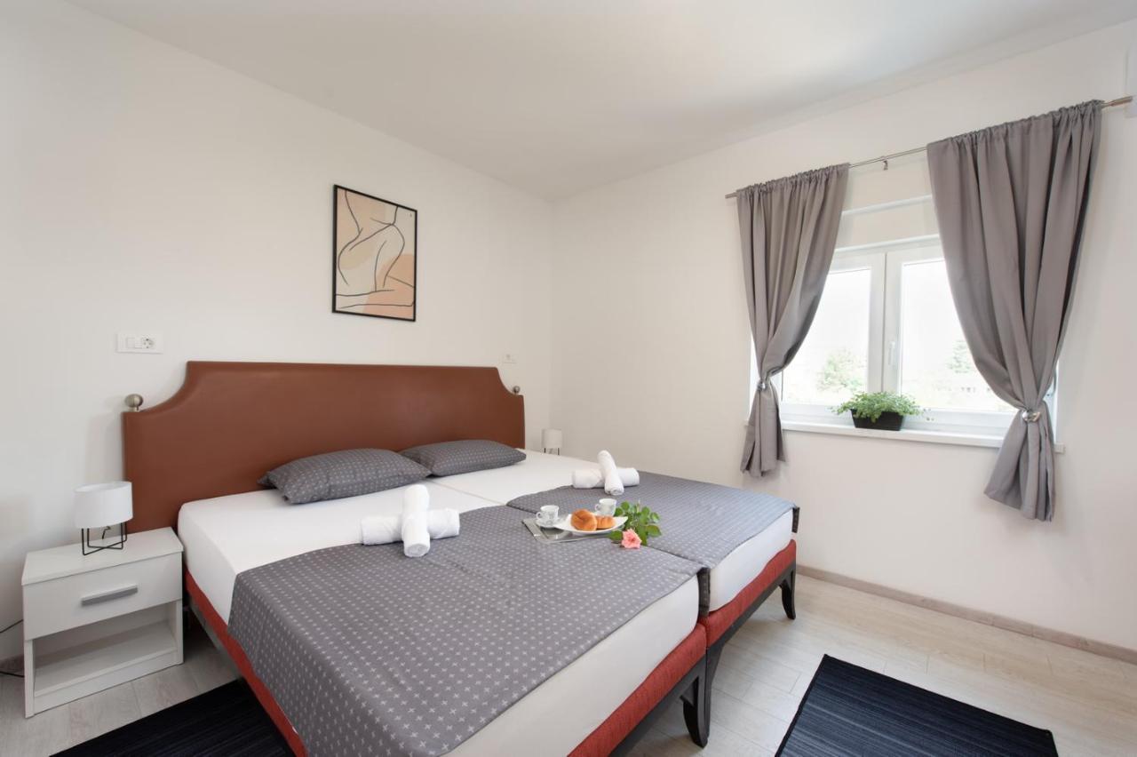 Hotel Potpićan Eksteriør bilde